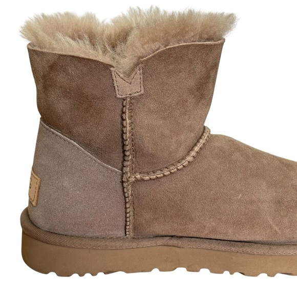 UGG MINI BAILEY BUTTON II CARIBOU BOOTS - WOMEN'S SZ. 6 AMPUTEE 1 SHOE LEFT SHOE - Picture 12 of 16